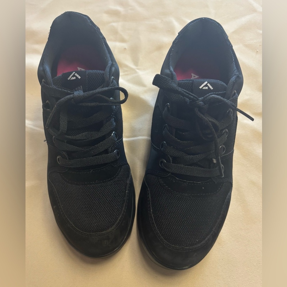 Andrea Women's Casual‎ Black Suede Athletic Sneakers Laces Chunky Sz 7.5